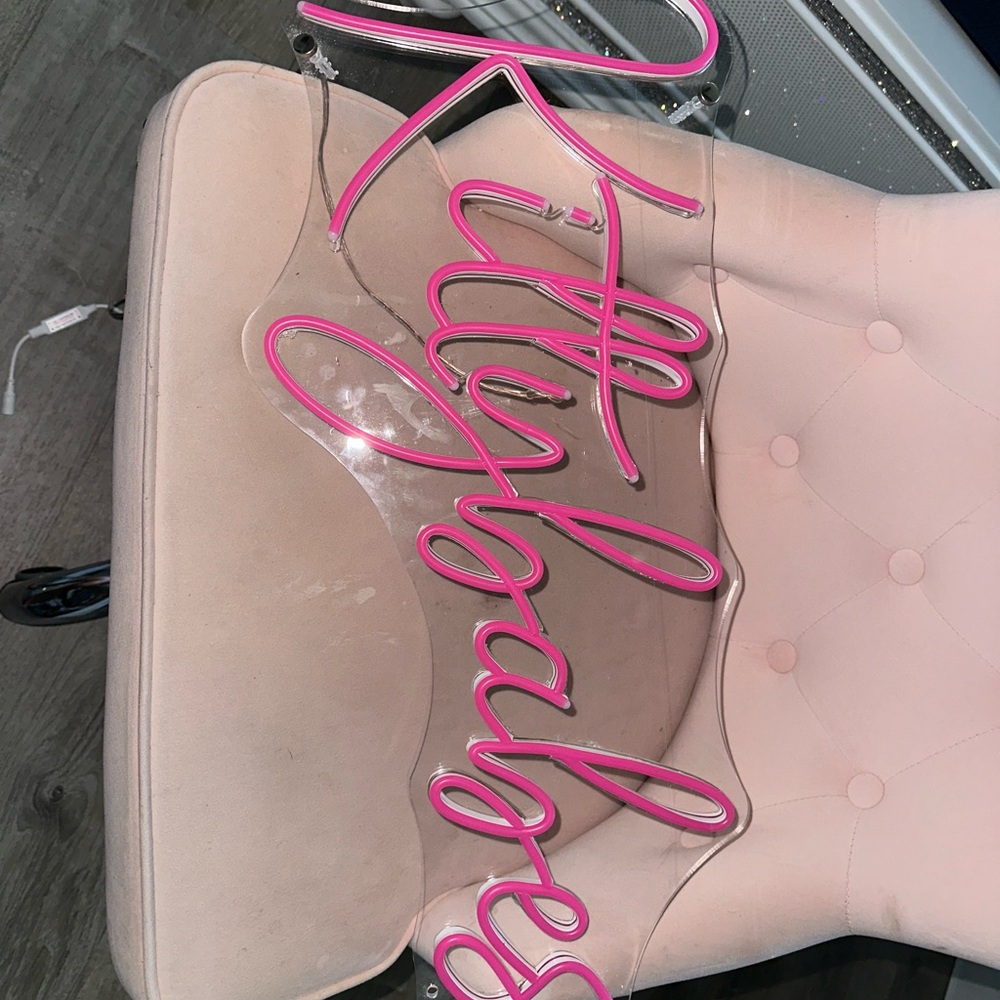 Pink Neon Sign - Picture 3 of 3